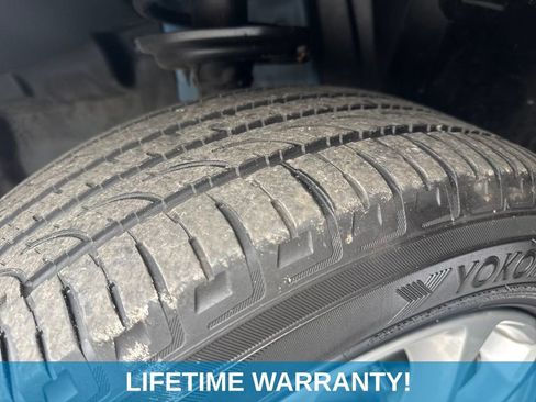 Used 2024 Jeep Compass Latitude image 13