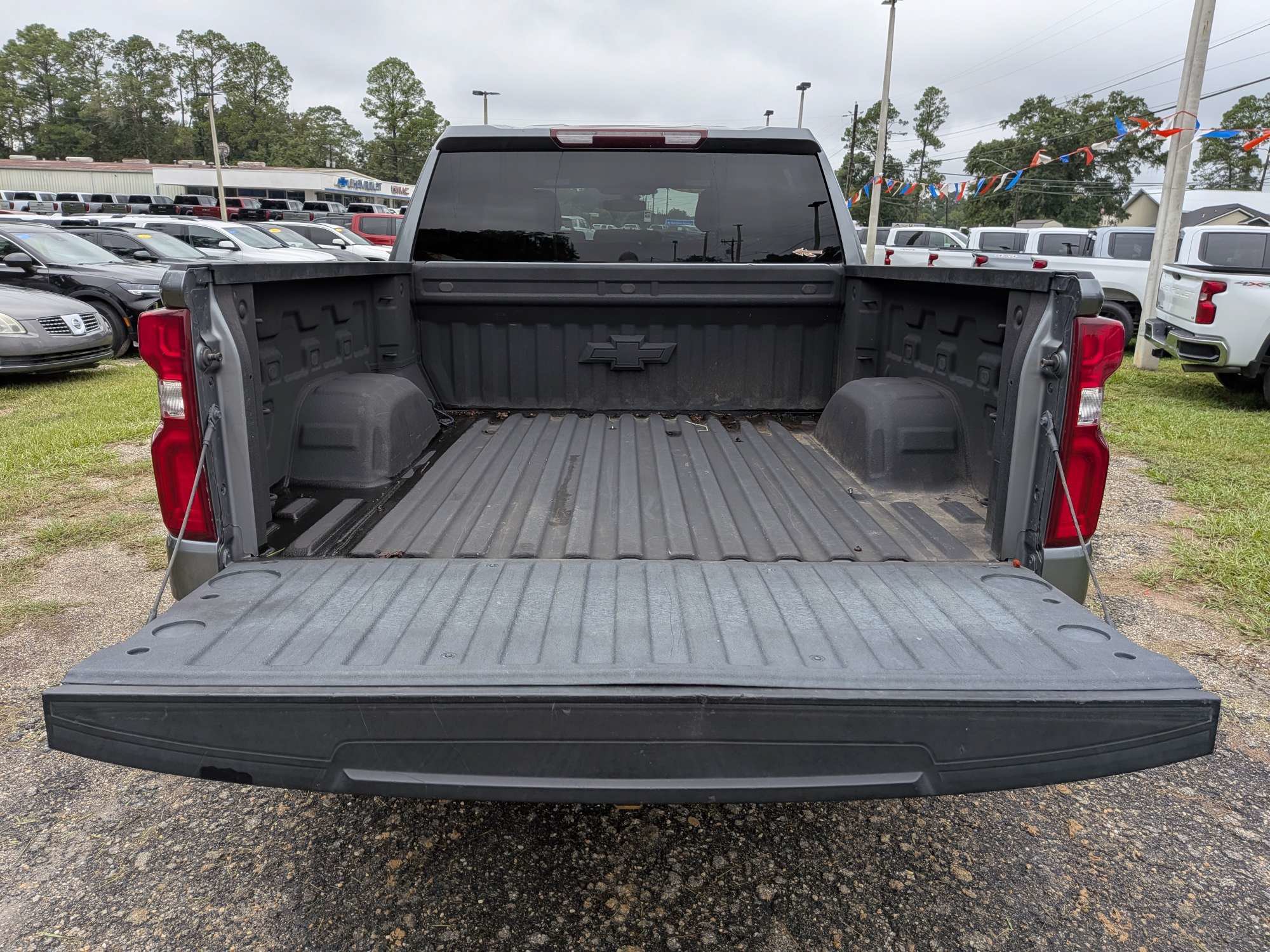 Used 2021 Chevrolet Silverado 1500 RST AWD/4WD image 12
