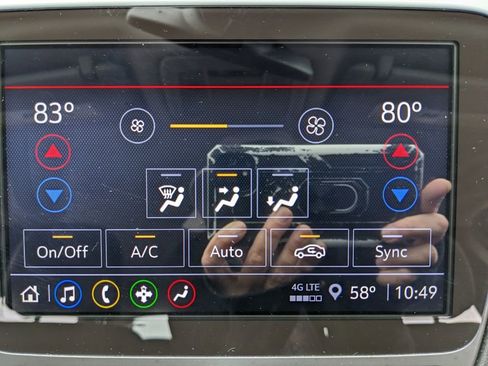 Used 2025 Chevrolet Malibu LT image 32