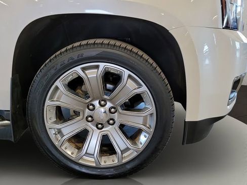 Used 2018 GMC Yukon SLT w/ Open Road Package AWD/4WD image 18