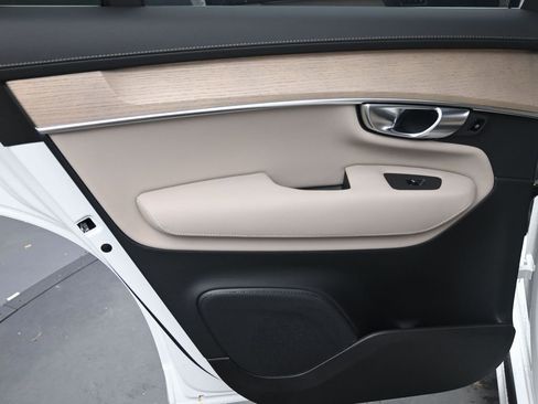 New 2026 Volvo XC90 B6 Plus AWD/4WD image 19