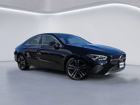 Used 2024 Mercedes-Benz CLA 250 4MATIC image 2