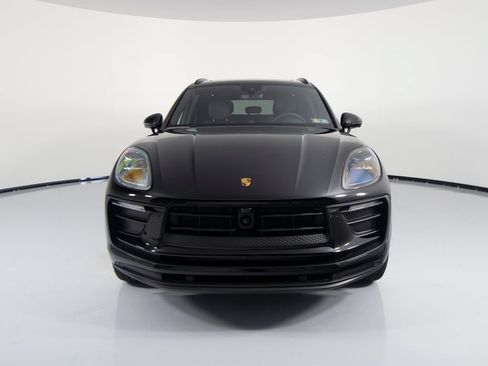 Certified 2026 Porsche Macan AWD/4WD image 13