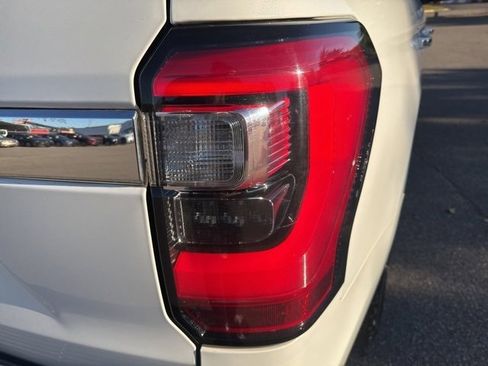 Used 2021 Ford Expedition Limited image 35