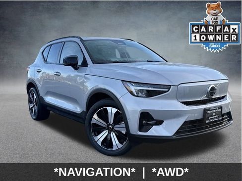 Used 2023 Volvo XC40 Recharge Plus image 1