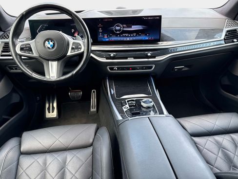 Used 2024 BMW X7 xDrive40i w/ Executive Package AWD/4WD image 18