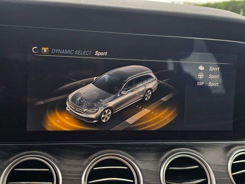 Used 2020 Mercedes-Benz E 450 4MATIC Wagon image 32