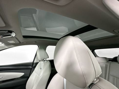 Used 2022 Hyundai Tucson Limited image 21