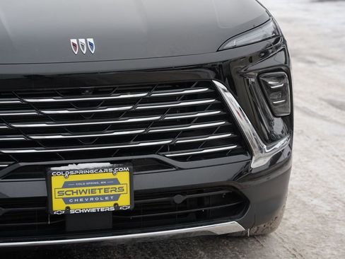 Used 2025 Buick Enclave Preferred image 9