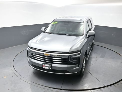 Used 2025 Chevrolet Tahoe LT image 46