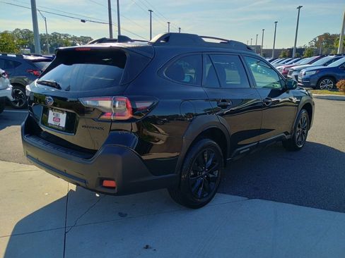 Certified 2023 Subaru Outback Onyx Edition image 5