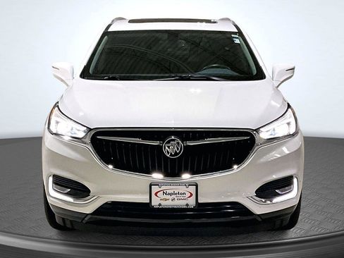 Used 2019 Buick Enclave Essence image 3