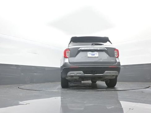 Used 2022 Ford Explorer XLT w/ Equipment Group 202A image 31