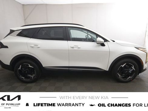 New 2026 Kia Sportage EX image 4