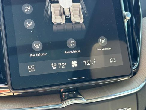 New 2026 Volvo XC60 B5 Core w/ Climate Package AWD/4WD image 28