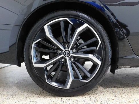 Used 2023 Nissan Altima 2.5 SR image 17