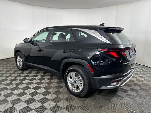 Certified 2025 Hyundai Tucson SE image 5