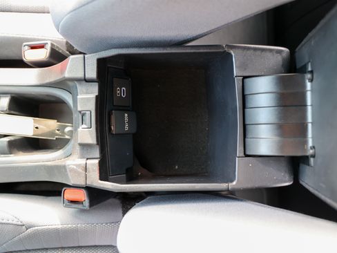 Used 2024 Toyota Corolla Cross AWD Hybrid image 26