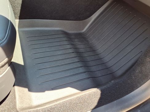 Used 2025 Tesla Model 3 RWD image 28