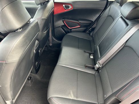 Certified 2023 Kia Soul GT-Line image 17