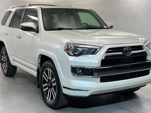 Certified 2022 Toyota 4Runner Limited AWD/4WD image 8
