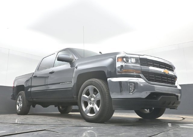 Used 2017 Chevrolet Silverado 1500 LT w/ All Star Edition AWD/4WD image 40