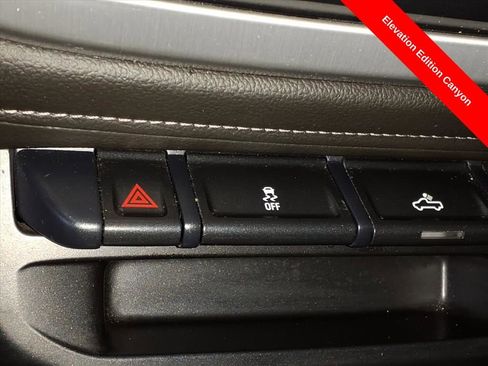 Used 2022 GMC Canyon Elevation image 24