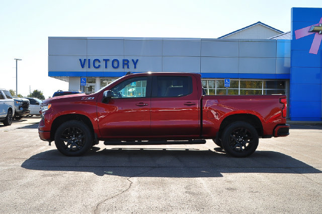 Used 2025 Chevrolet Silverado 1500 RST AWD/4WD image 6