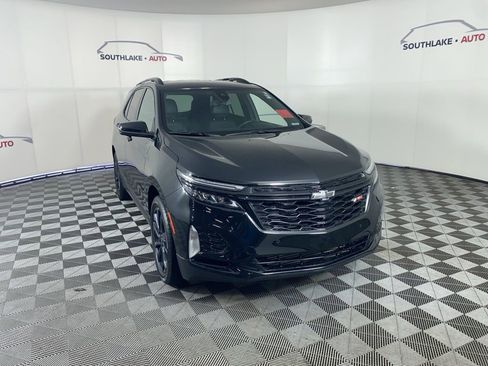 Used 2024 Chevrolet Equinox RS image 2