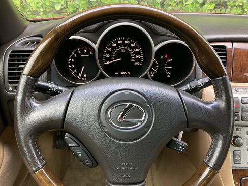 Used 2008 Lexus SC 430 Convertible RWD image 21