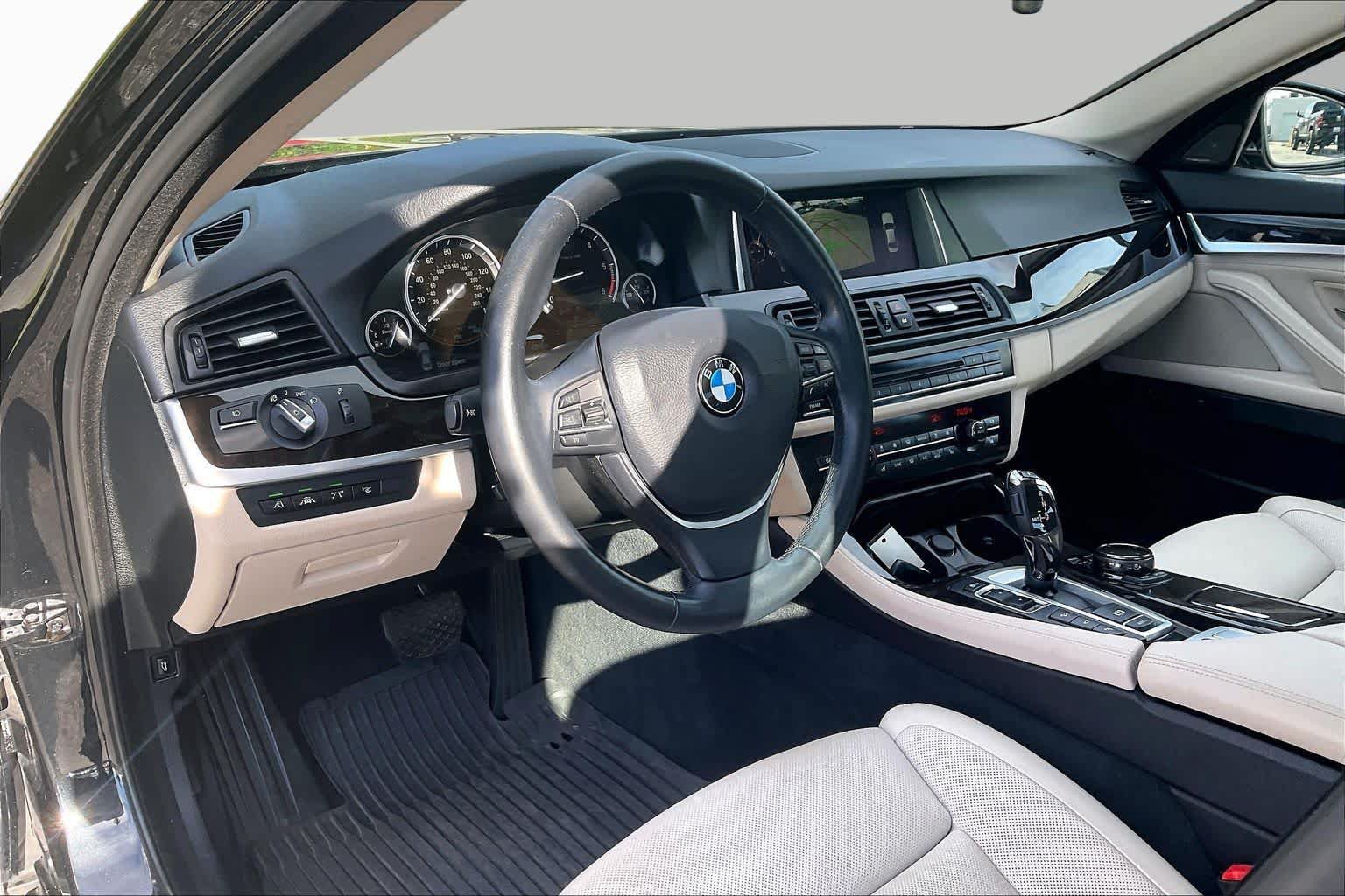 Used 2015 BMW 535d xDrive AWD/4WD image 17