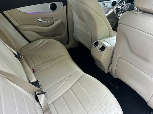 Used 2022 Mercedes-Benz GLC 300 4MATIC image 29