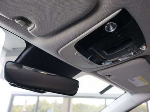 Used 2022 Kia Sorento S w/ Panoramic Sunroof Package AWD/4WD image 28