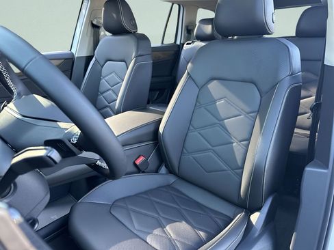New 2026 Volkswagen Atlas SE FWD image 11