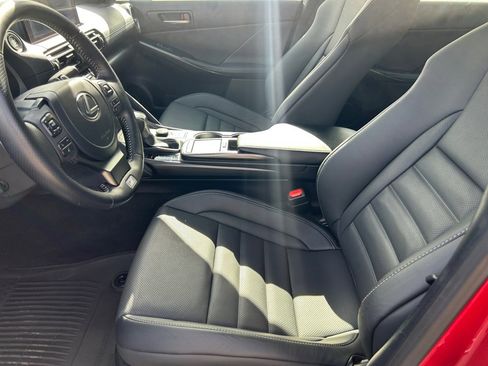 Used 2023 Lexus IS 350 F Sport image 9