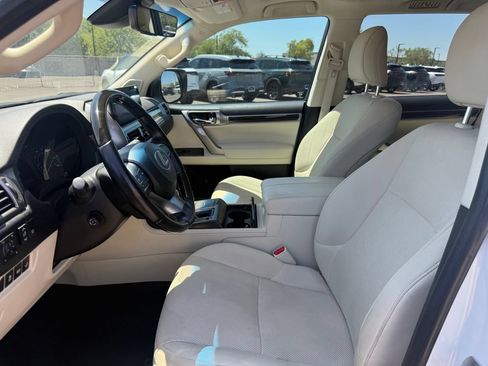 Used 2023 Lexus GX 460 Premium w/ Premium Package AWD/4WD image 14