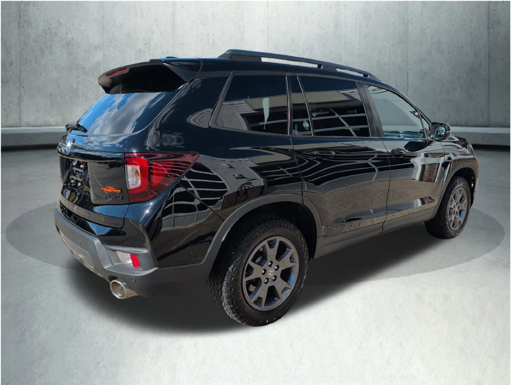 Used 2024 Honda Passport TrailSport image 5