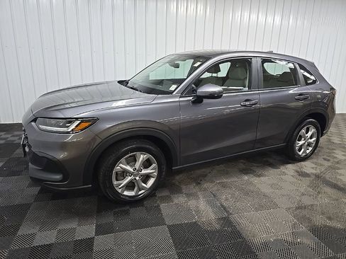 Used 2023 Honda HR-V LX image 6