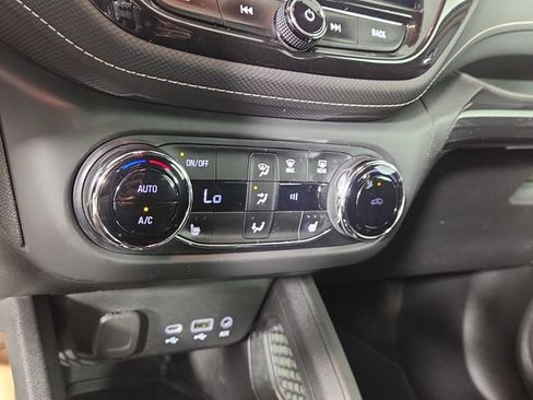 Used 2021 Chevrolet TrailBlazer ACTIV w/ Sun and Liftgate Package AWD/4WD image 22