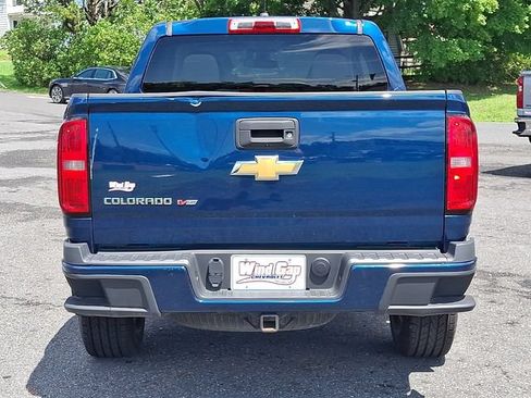 Used 2019 Chevrolet Colorado W/T w/ WT Convenience Package AWD/4WD image 5