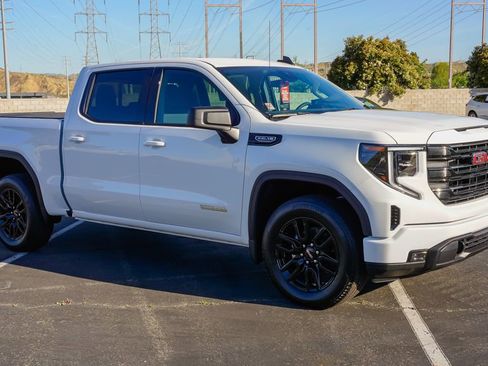 New 2026 GMC Sierra 1500 Elevation image 6