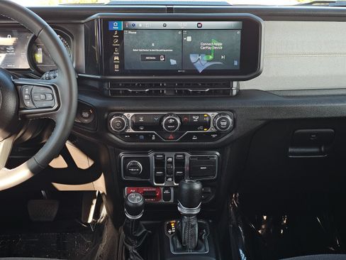 Used 2025 Jeep Wrangler Unlimited Sport S 4xe AWD/4WD image 26