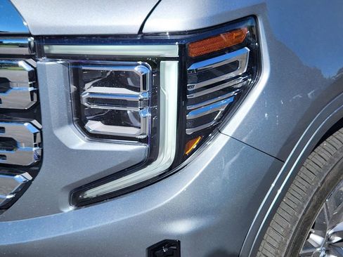 New 2026 GMC Sierra 1500 Denali w/ Denali Reserve Package image 5