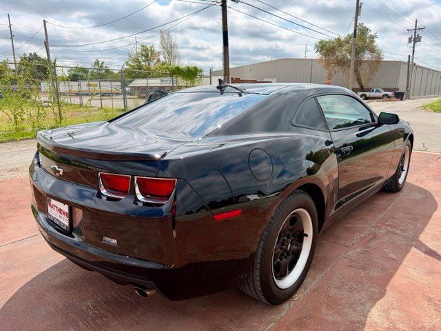 Used 2013 Chevrolet Camaro LS RWD image 5