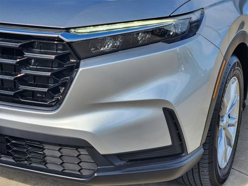 Certified 2025 Honda CR-V EX image 9