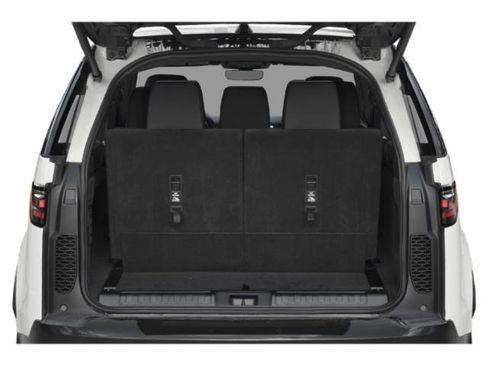 New 2024 Land Rover Discovery Dynamic SE image 8