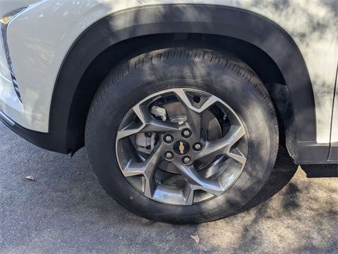 New 2026 Chevrolet Trax LT image 7