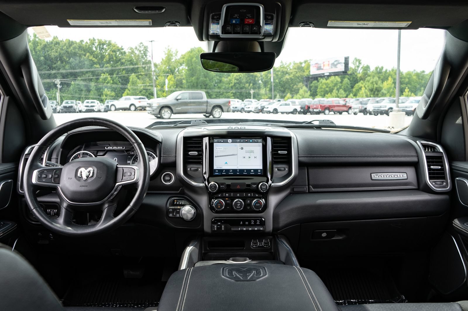 Used 2022 RAM 1500 Laramie AWD/4WD image 19