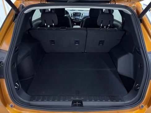 Used 2018 Chevrolet Equinox LT w/ Sun & Infotainment Package FWD image 12