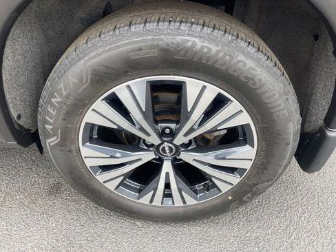 Certified 2023 Nissan Rogue SV AWD/4WD image 28
